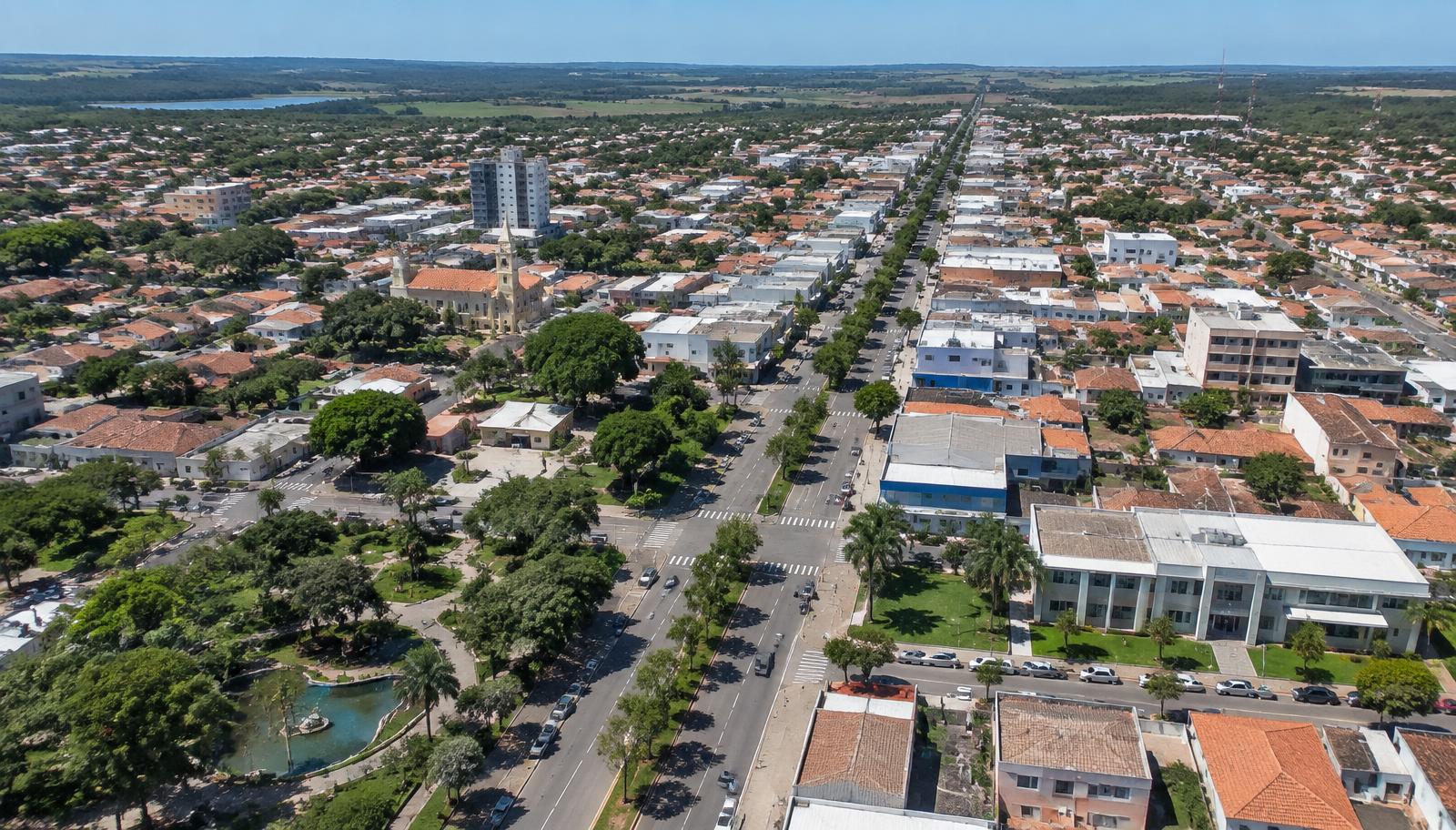 Vista aérea de cidade do interior